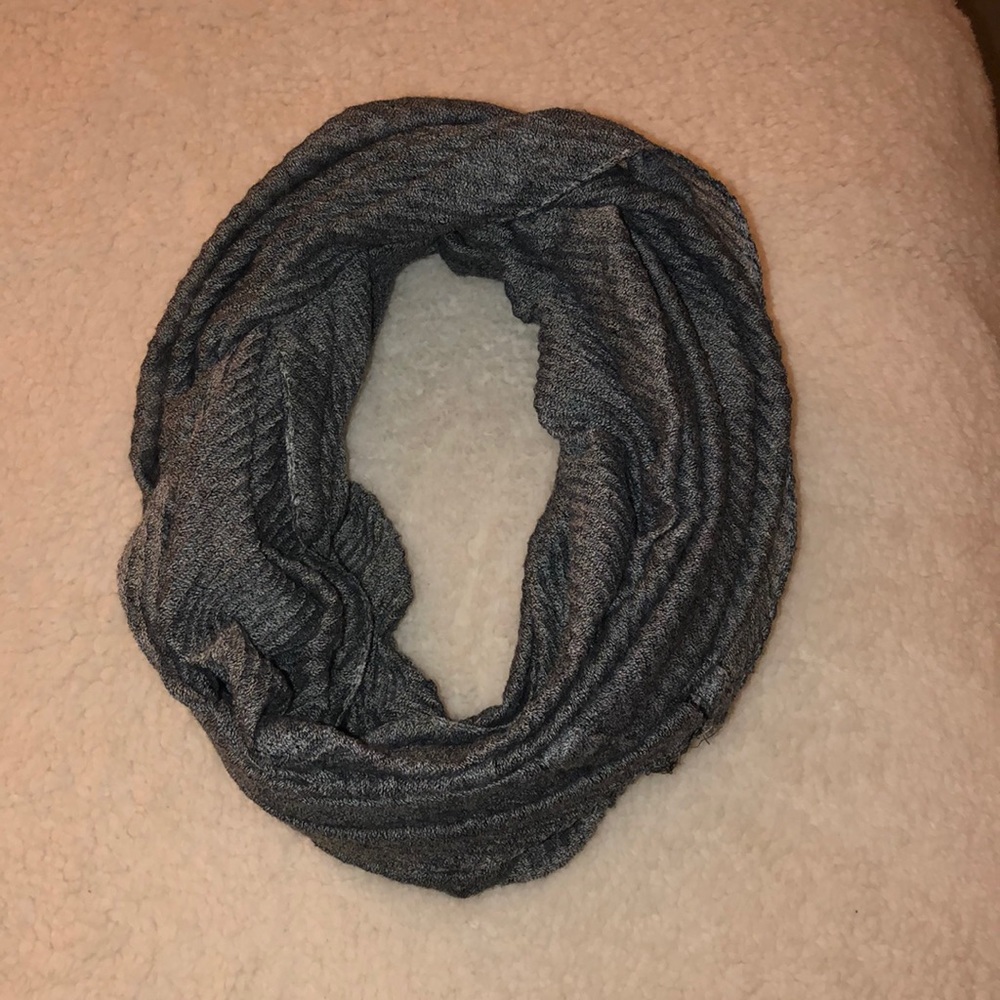Infinity scarf - Picture 2 of 5